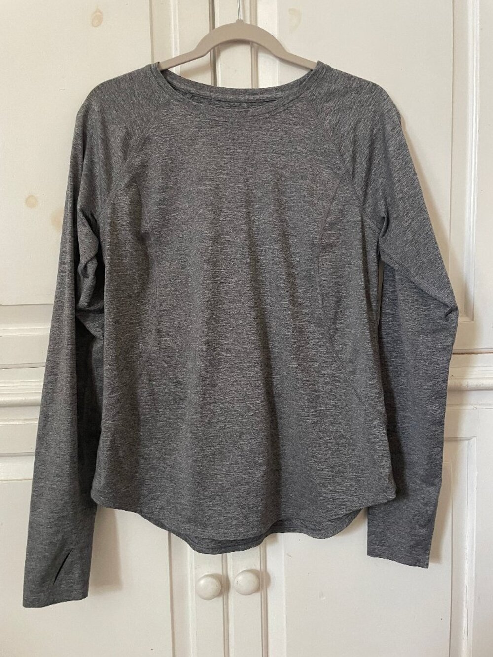 Tek Gear womens fitted long sleeve heather gray round neck athletic shirt size M
